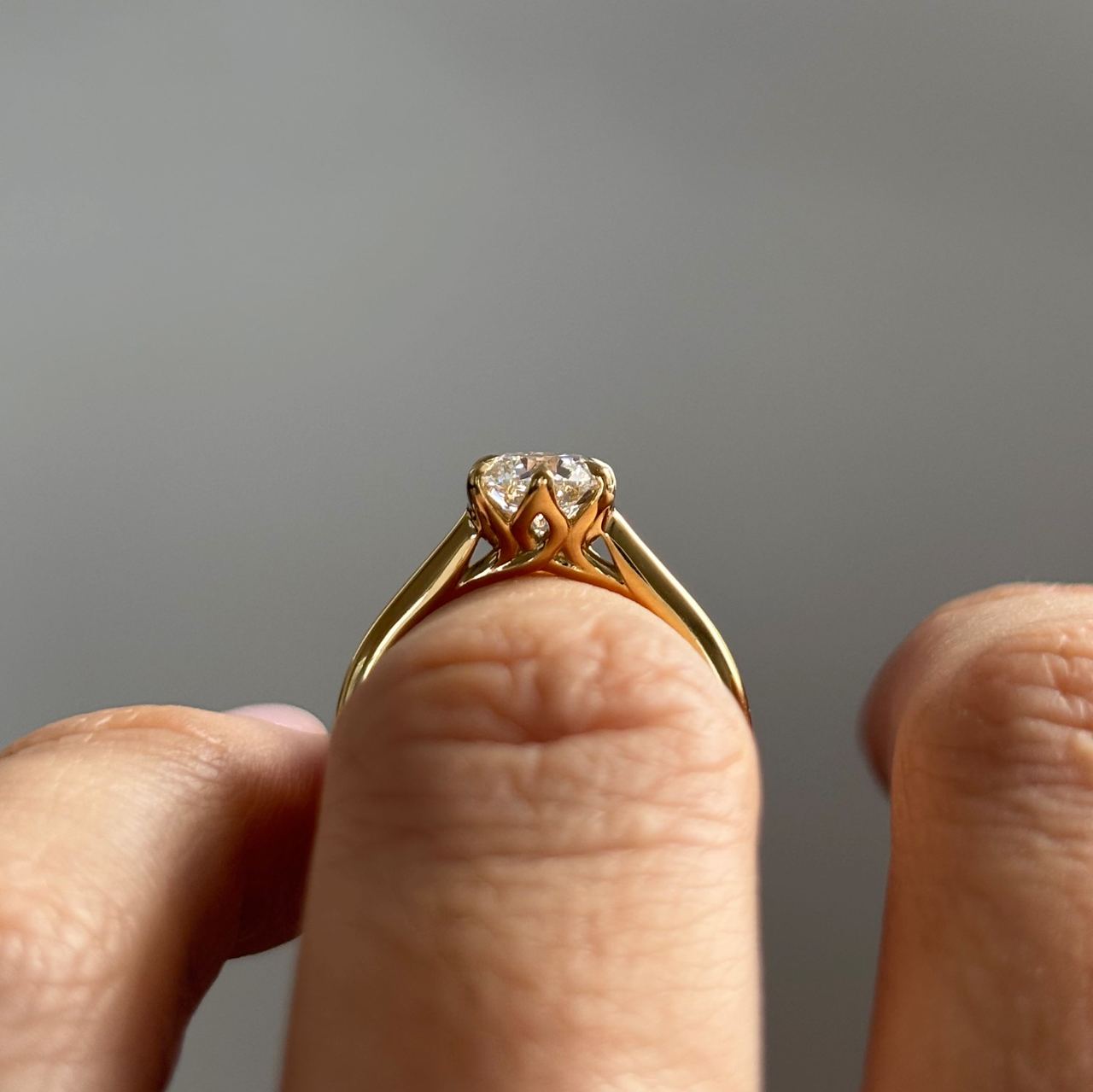 Solitaire-Oval Lab Grown Diamond Engagement Ring