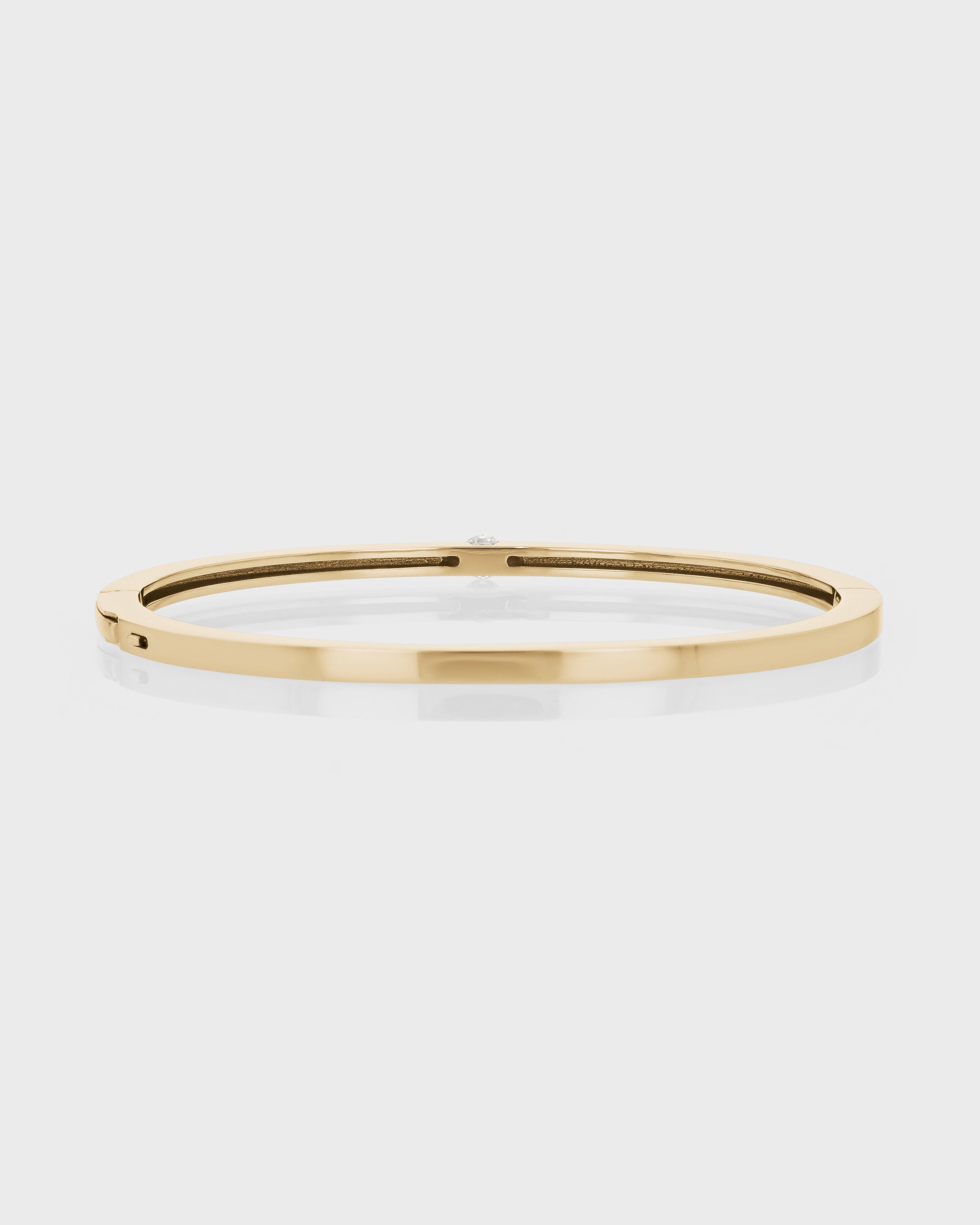 Elegant 0.05 CT Round Lab-Grown Diamond Gold Bangle Bracelet