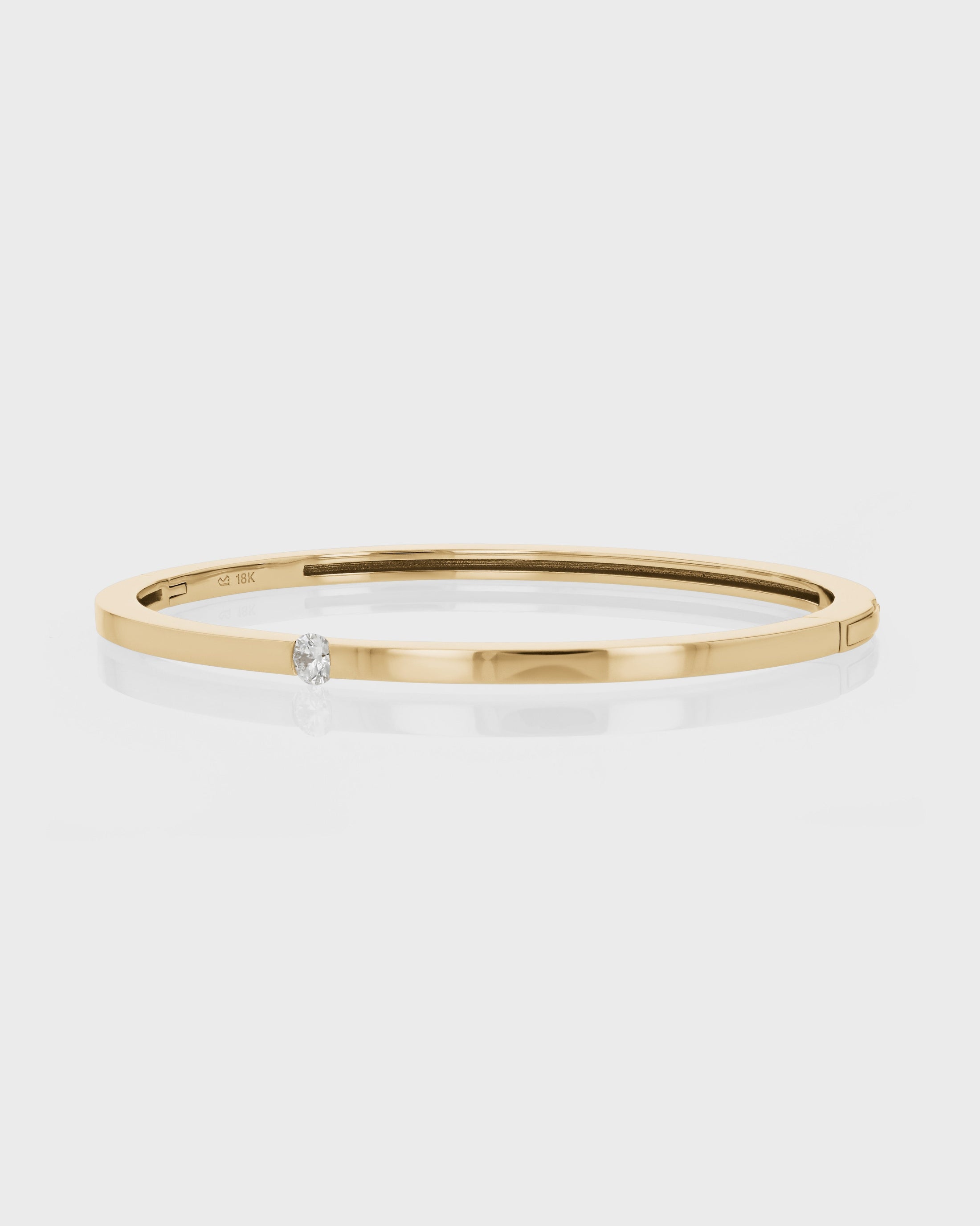 Elegant 0.05 CT Round Lab-Grown Diamond Gold Bangle Bracelet