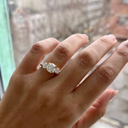 Three Stone-Round Cut Lab Grown Diamond Engagement Ring