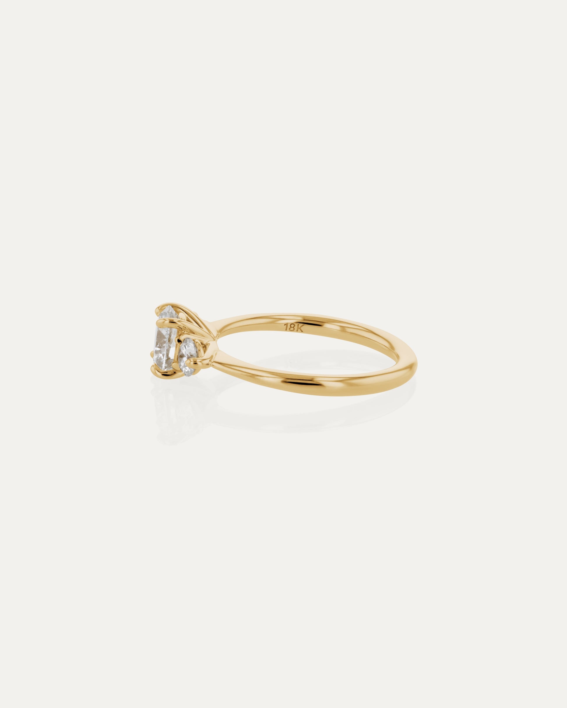 Solitaire-Oval Lab Grown Diamond Engagement Ring