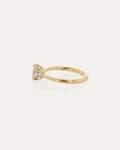 Solitaire-Oval Lab Grown Diamond Engagement Ring