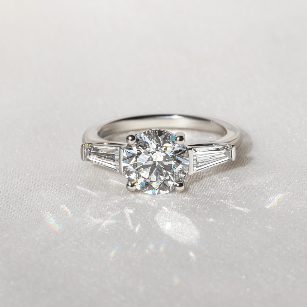 Solitaire-Oval Lab Grown Diamond Engagement Ring