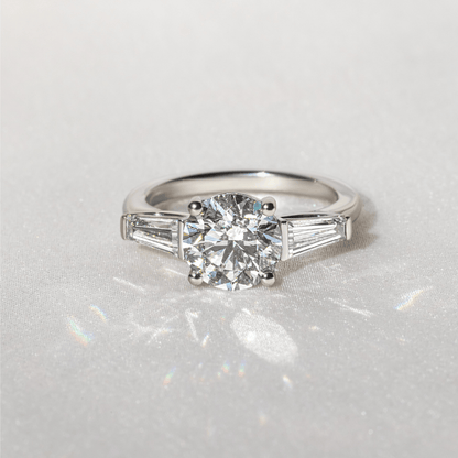 Solitaire-Oval Lab Grown Diamond Engagement Ring