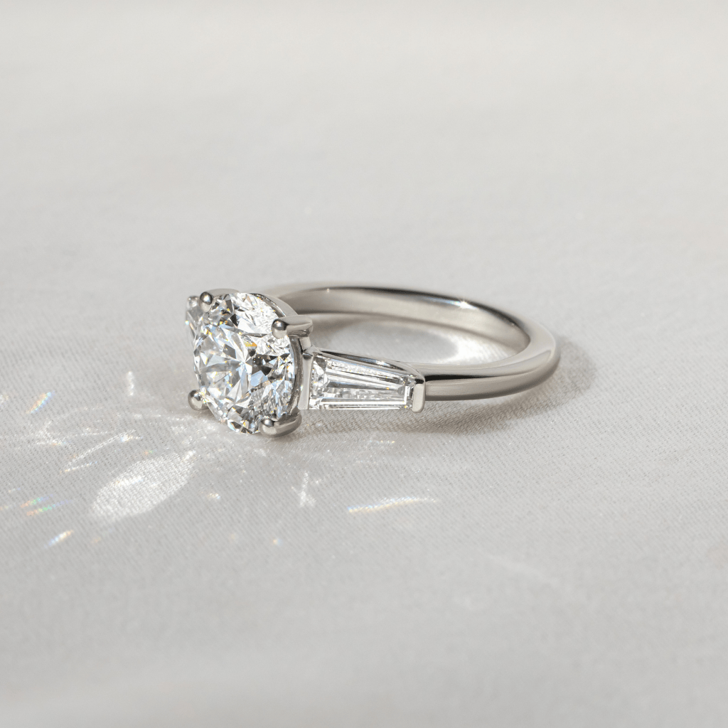 Solitaire-Oval Lab Grown Diamond Engagement Ring