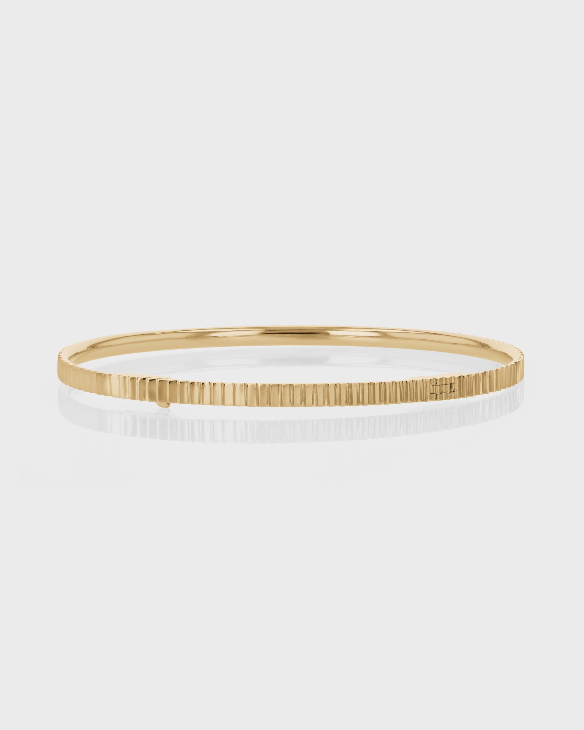 Line Textured Gold Bangle Bracelet 4