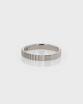 Load image into Gallery viewer, Simple Classic Scale Wedding Band
