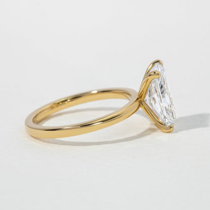 Solitaire-Oval Lab Grown Diamond Engagement Ring