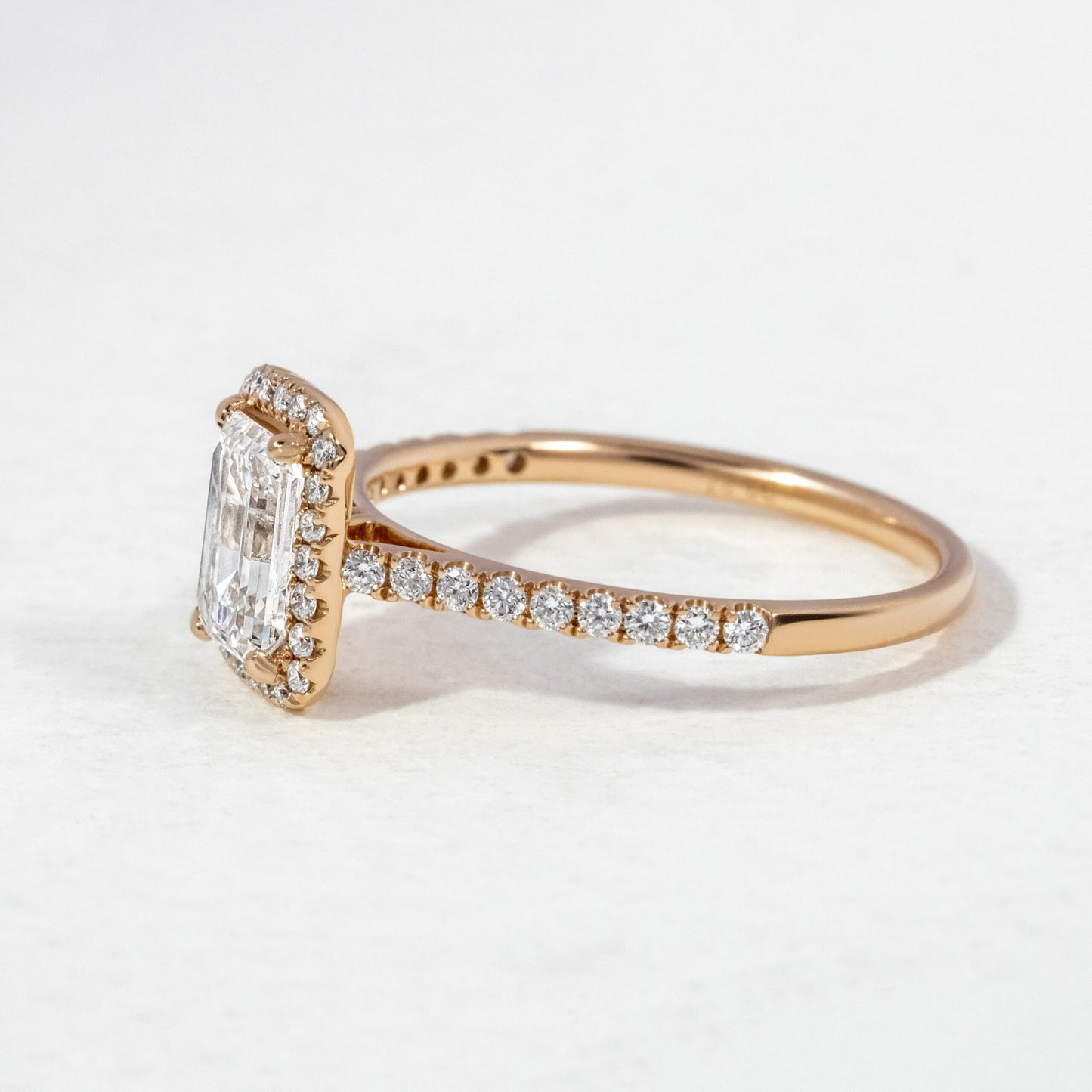 Solitaire-Oval Lab Grown Diamond Engagement Ring