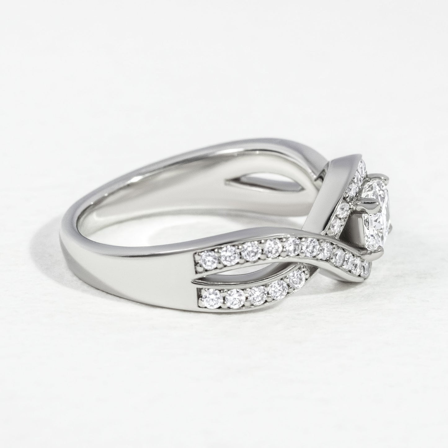 Solitaire-Oval Lab Grown Diamond Engagement Ring