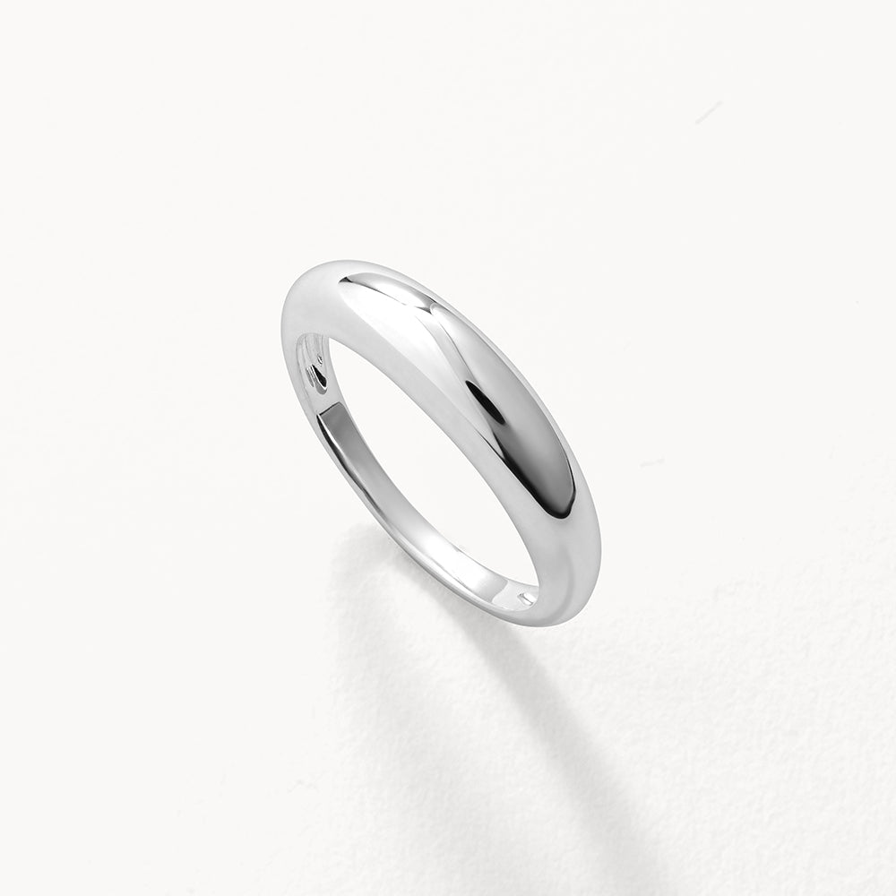 Elegant Silhouette Wedding Band