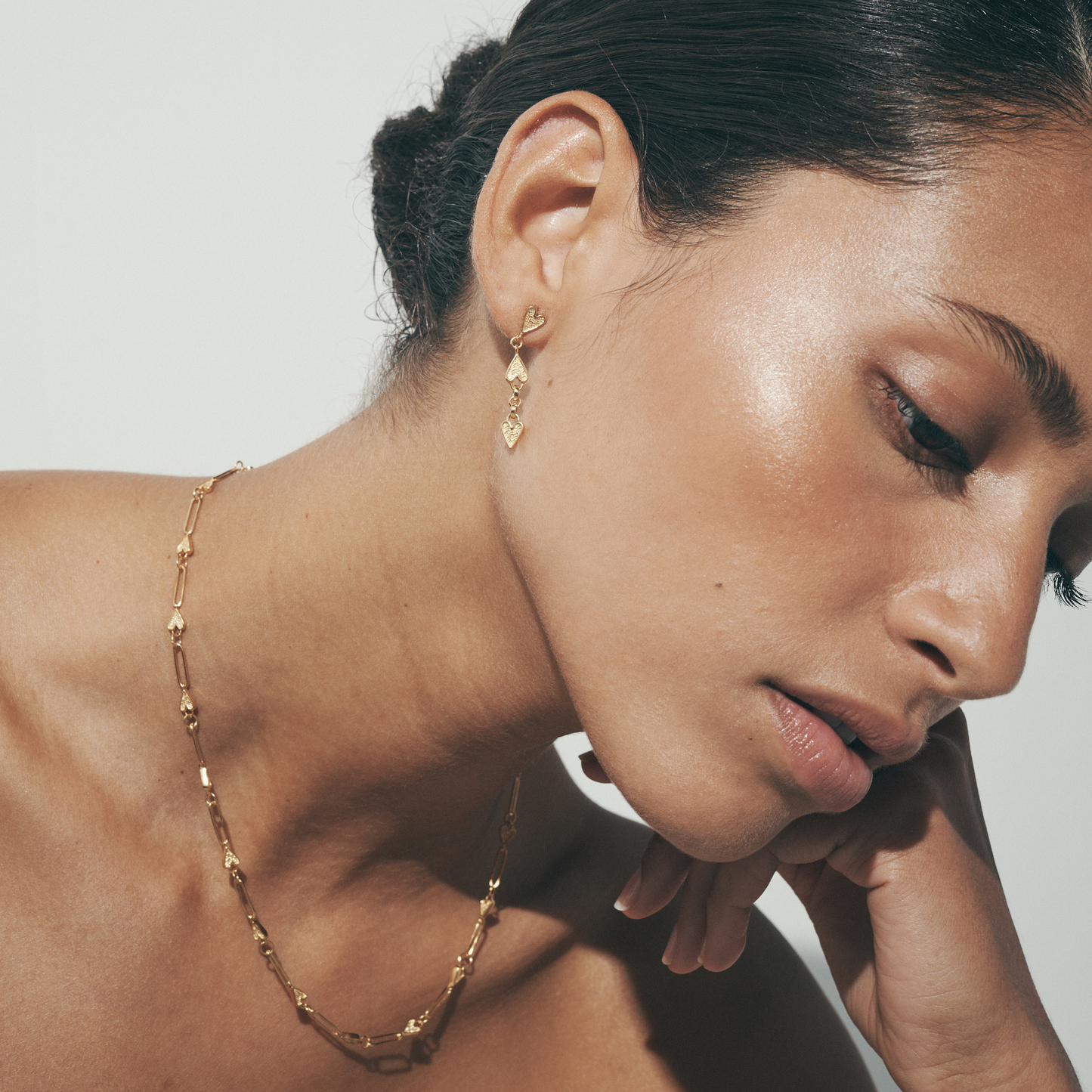 Elegant Heart Chain Gold Drop Earrings 2