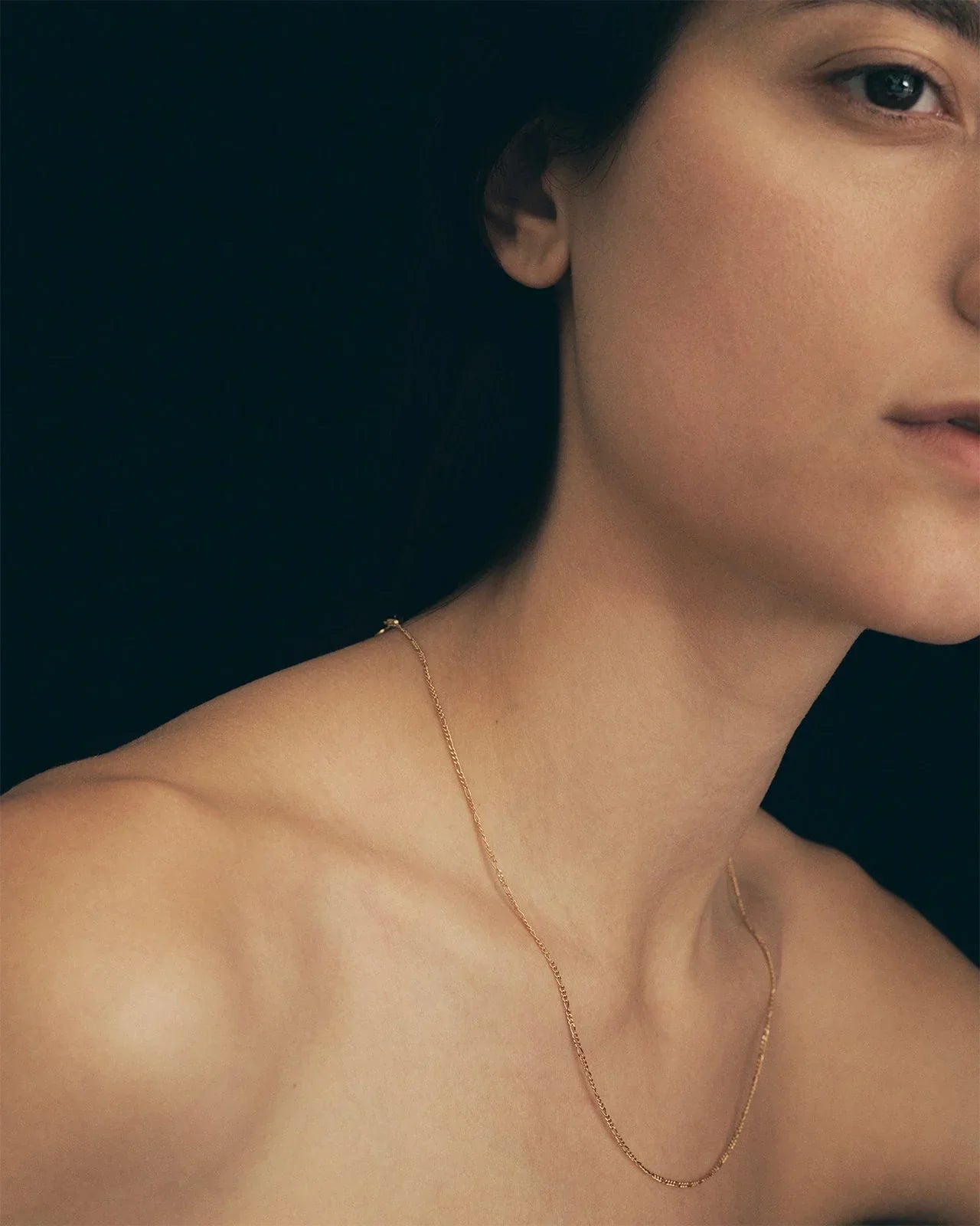 Gold Chain Patterned Necklace 3