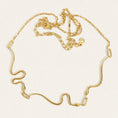 Load image into Gallery viewer, Elegant Serpentine Gold Necklace
