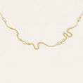 Load image into Gallery viewer, Elegant Serpentine Gold Necklace
