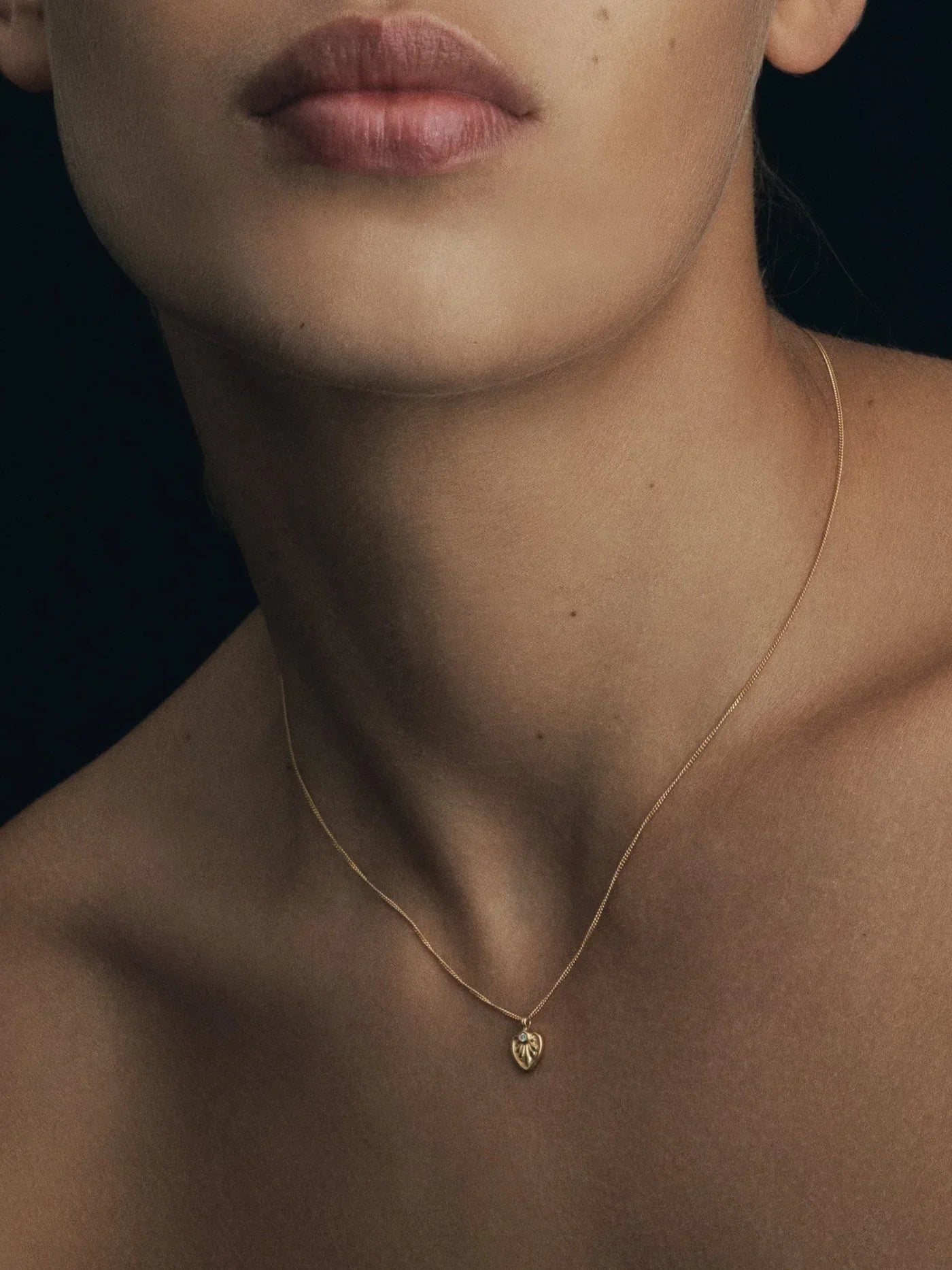 Gold Heart Pendant with 0.01 CT Round Lab Grown Diamond 3