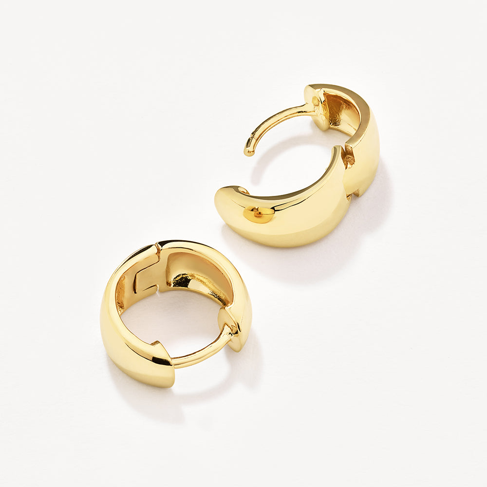 Bold Gold Chic Hoop Earrings