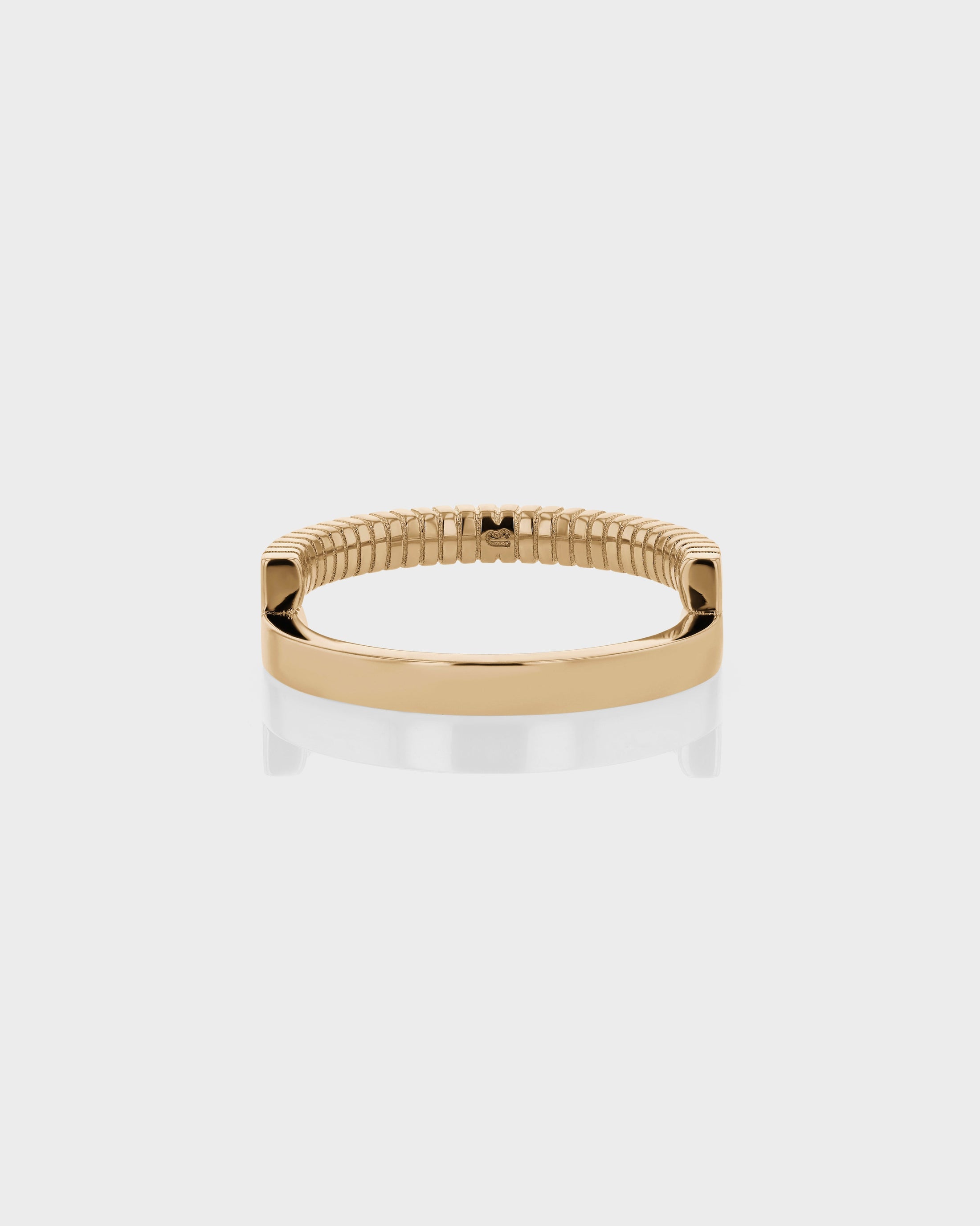 Golden Elegance: Textured Split Wedding Band