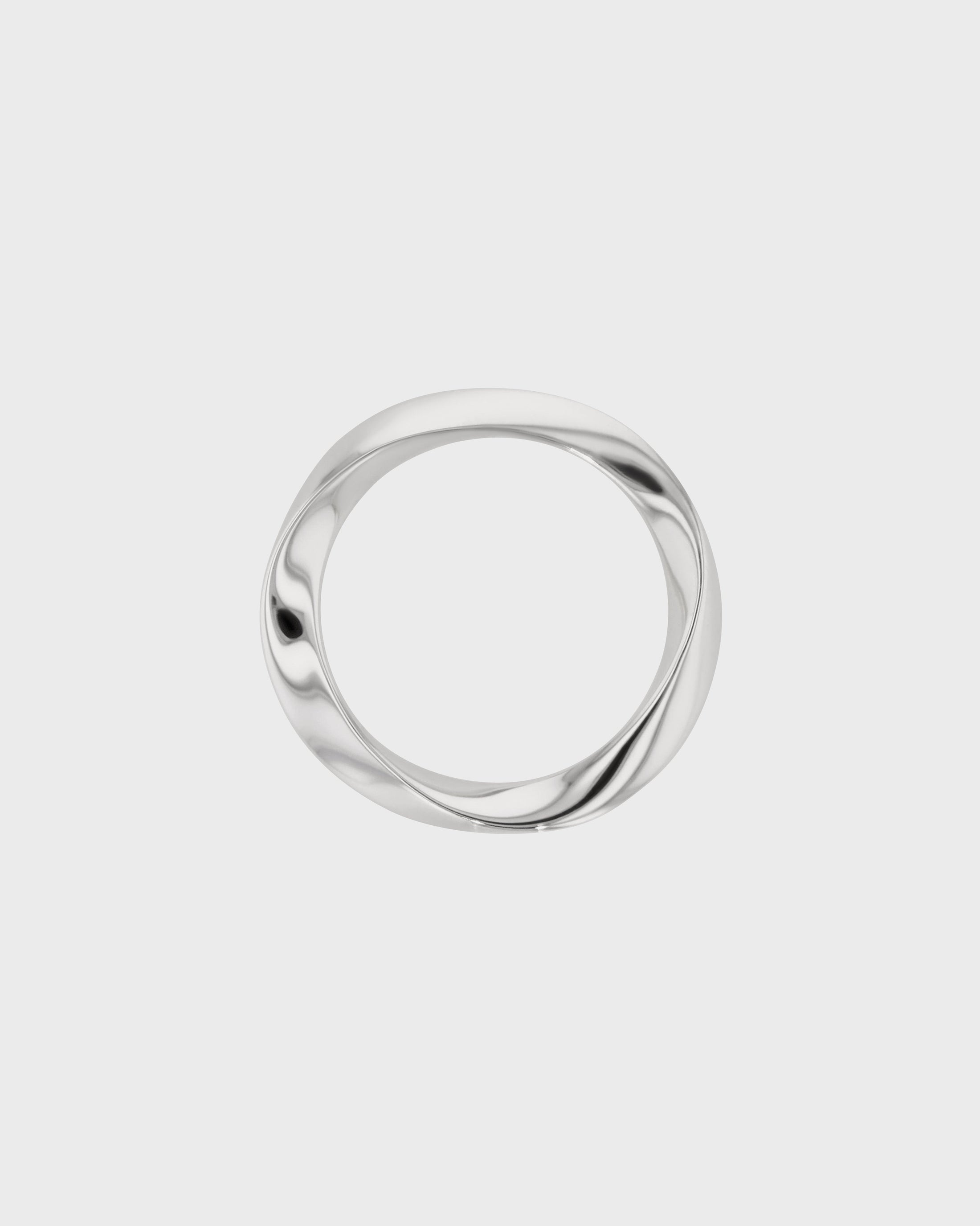 Classic Twisted Shank Wedding Band