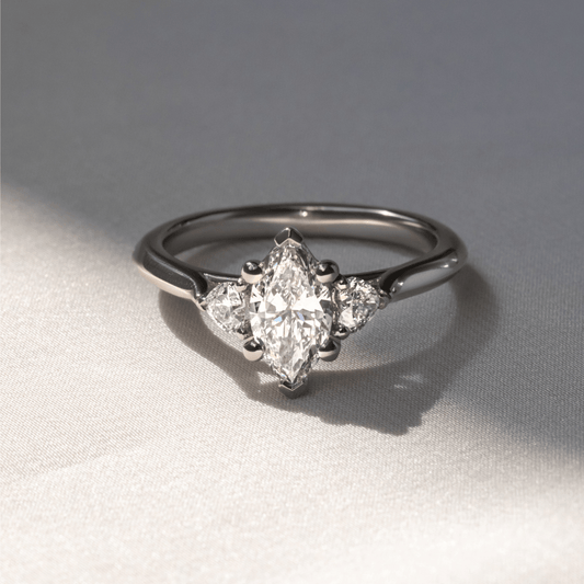 Solitaire-Oval Lab Grown Diamond Engagement Ring