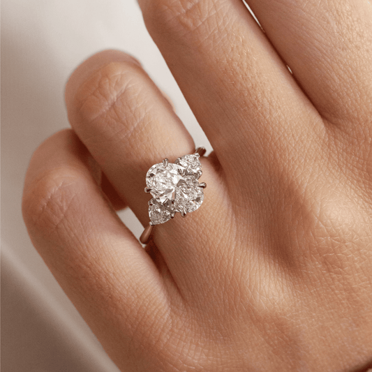 Solitaire-Oval Lab Grown Diamond Engagement Ring