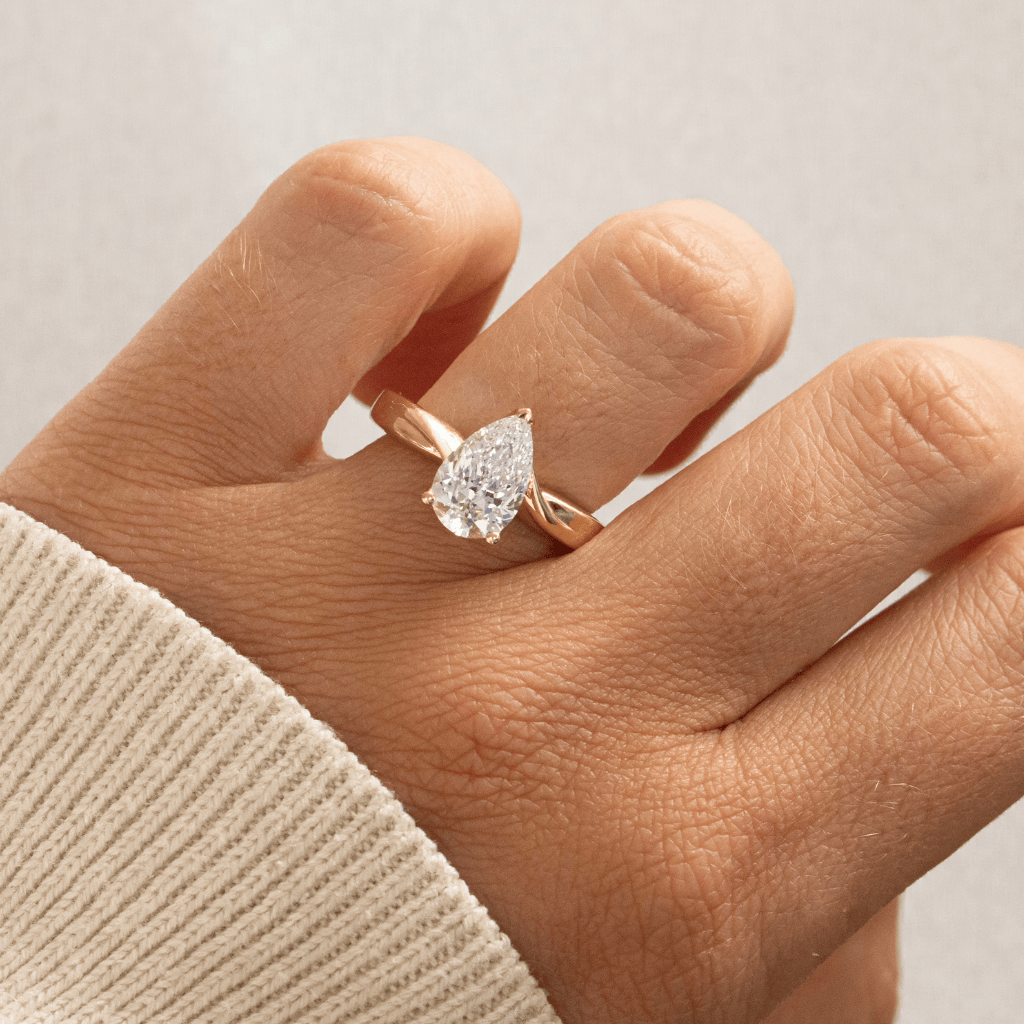 Solitaire-Oval Lab Grown Diamond Engagement Ring