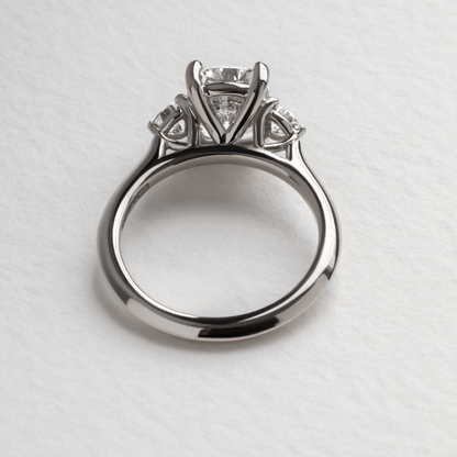 Solitaire-Oval Lab Grown Diamond Engagement Ring