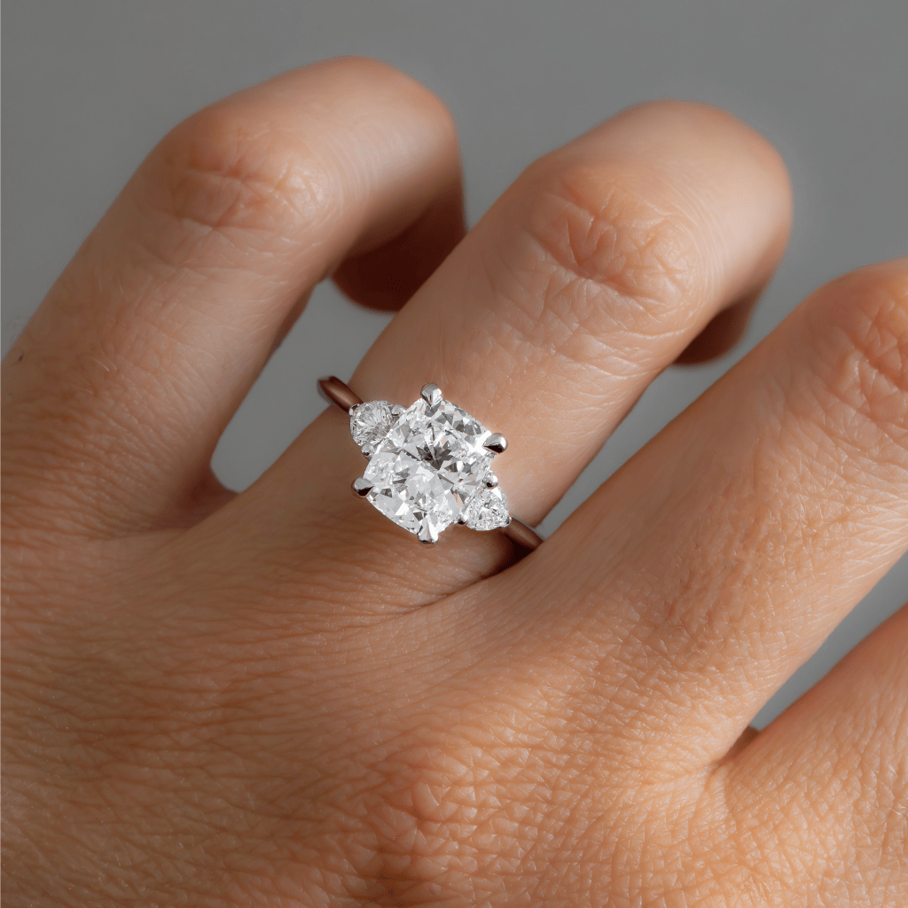 Solitaire-Oval Lab Grown Diamond Engagement Ring