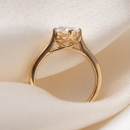 Solitaire Compass Prong-2.0 CT Marquise Lab Grown Diamond Engagement Ring