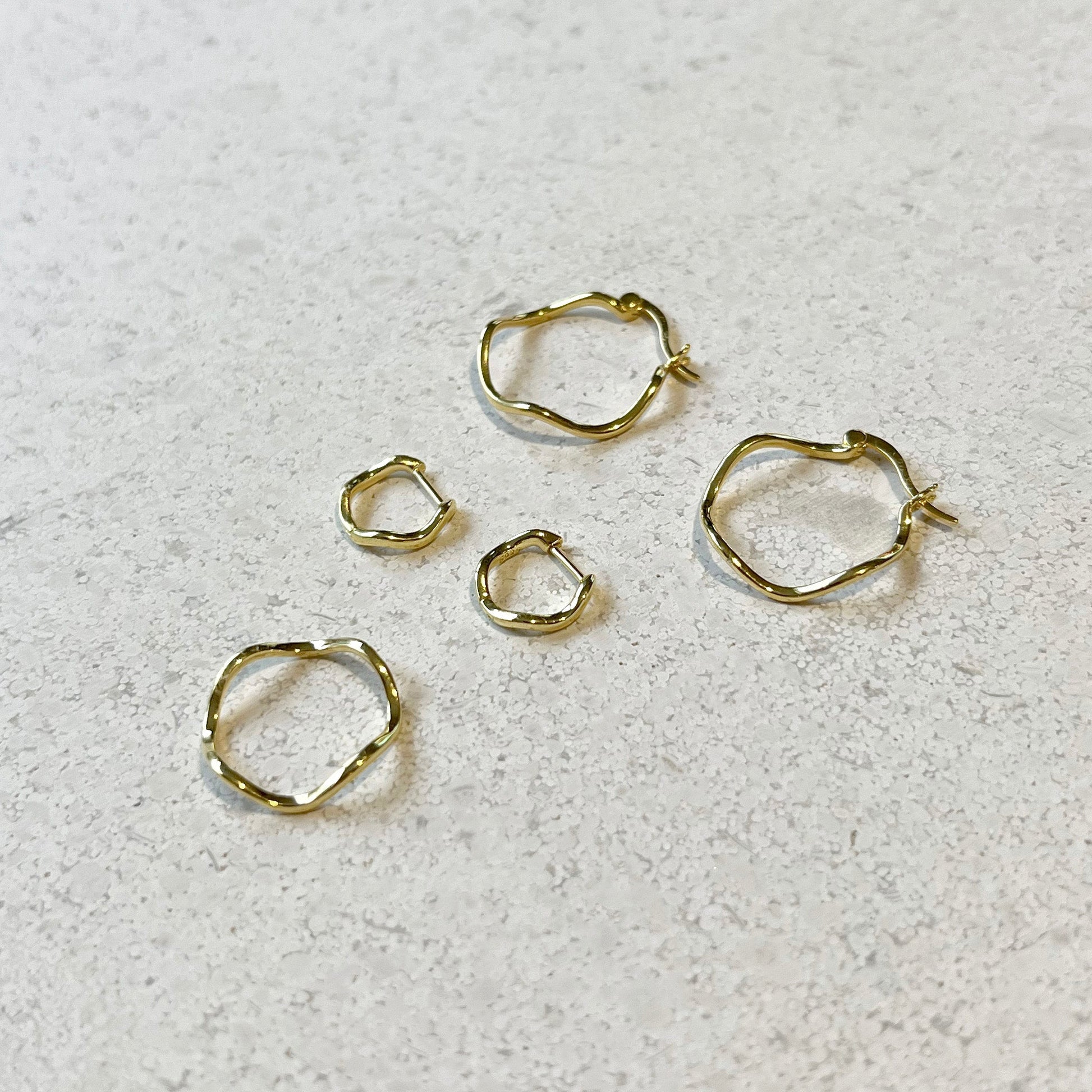 Uneven Thin Wave Wedding Band 8