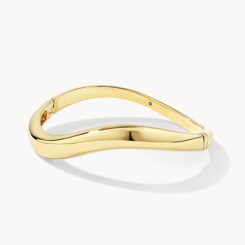 Elegant Gold Wave Bangle Bracelet