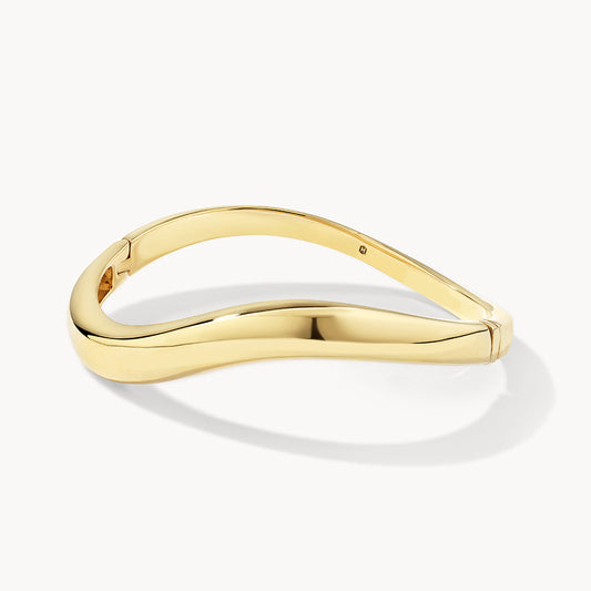 Elegant Gold Wave Bangle Bracelet