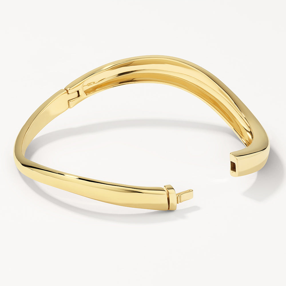 Elegant Gold Wave Bangle Bracelet