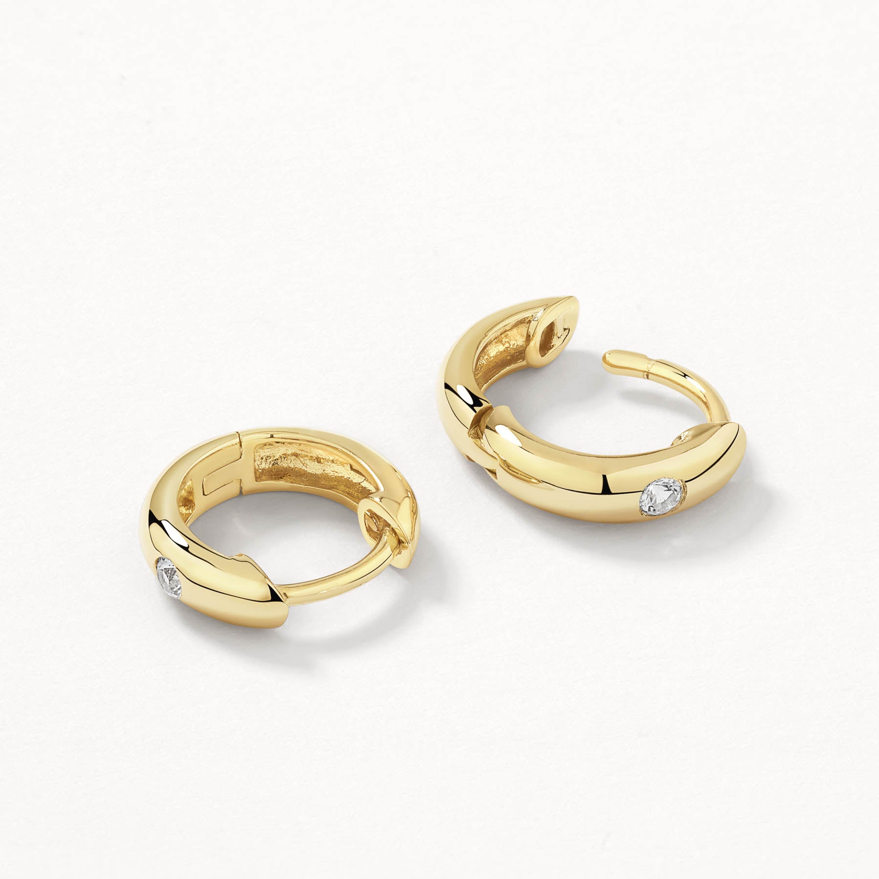 Elegant 0.12 TCW Round Lab Grown Diamond Hoop Earrings 4