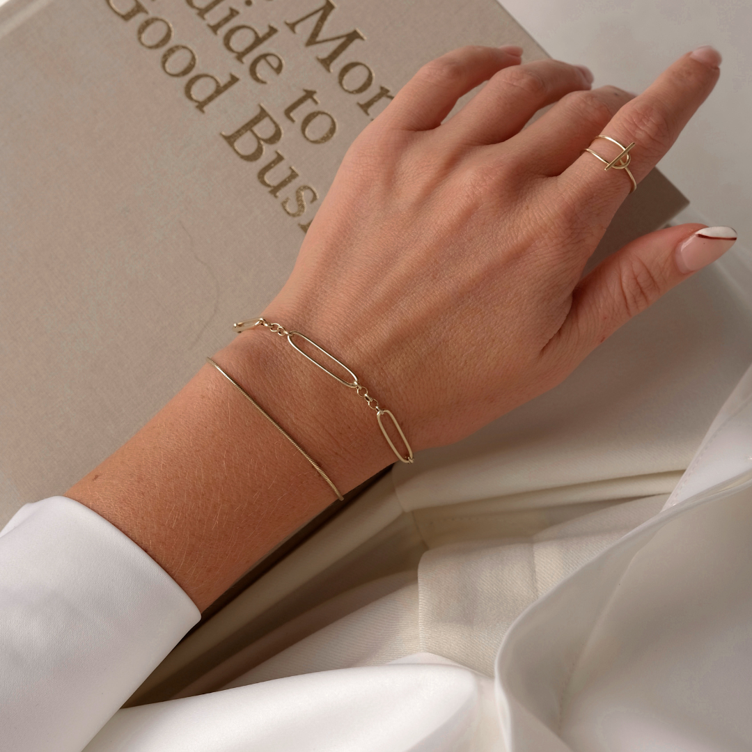 Elegant Oval Link Chain Bracelets 4