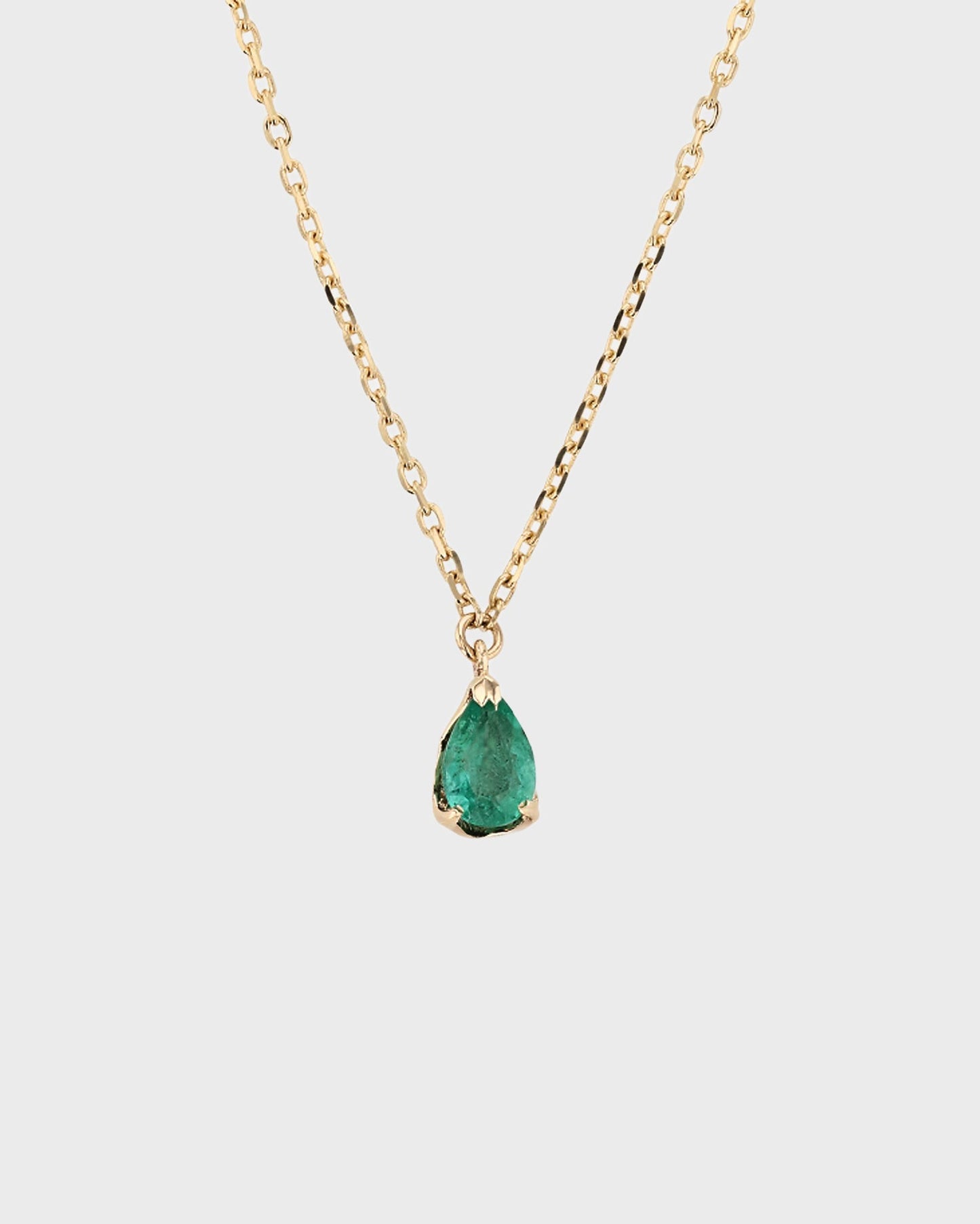0.50 CT Pear-Cut Emerald Lab-Made Diamond Necklace in Gold Setting 1