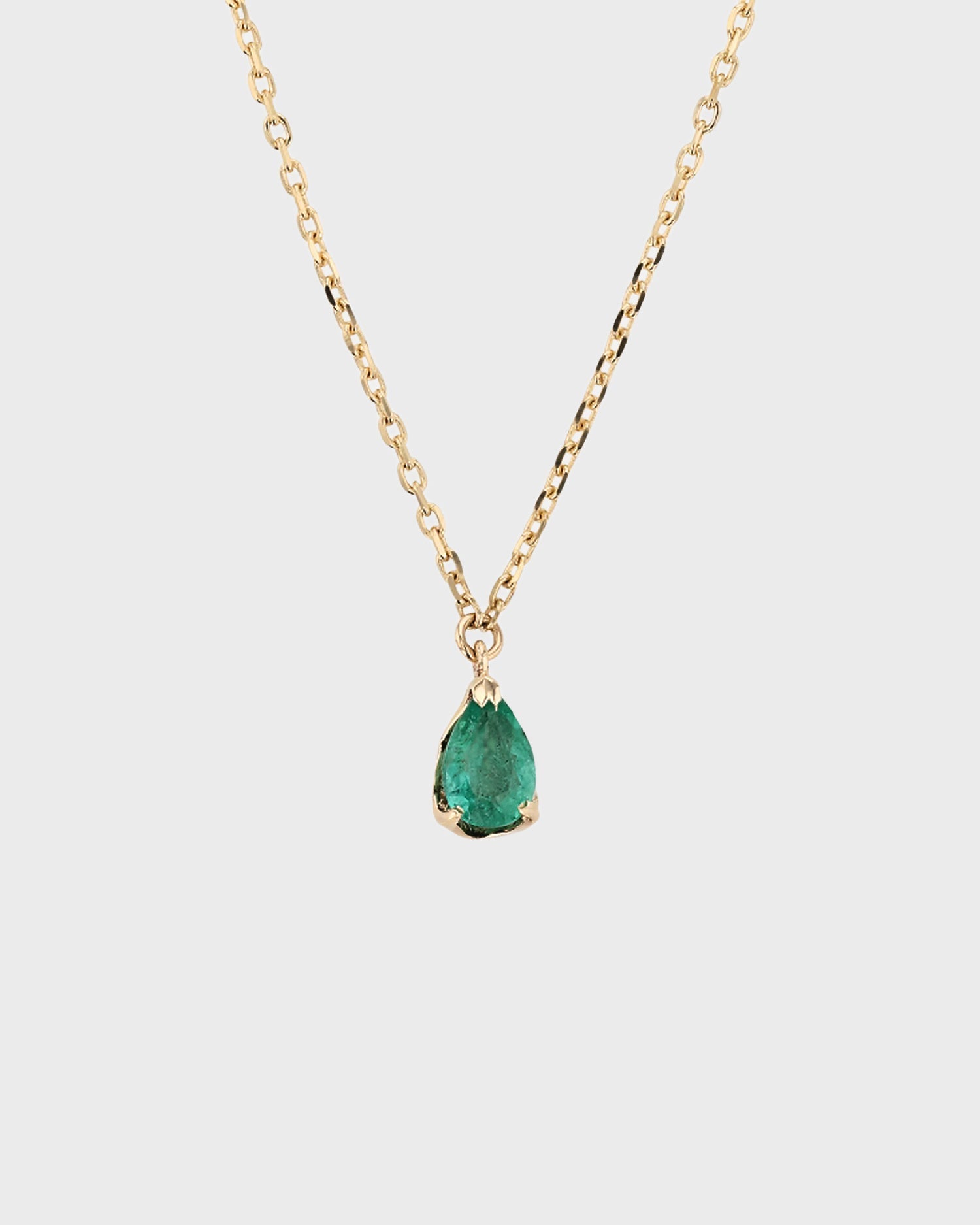 0.50 CT Pear-Cut Emerald Lab-Made Diamond Necklace in Gold Setting 1